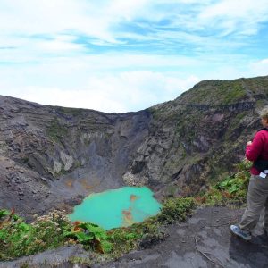 Cratère du volcan Irazú au Costa Rica